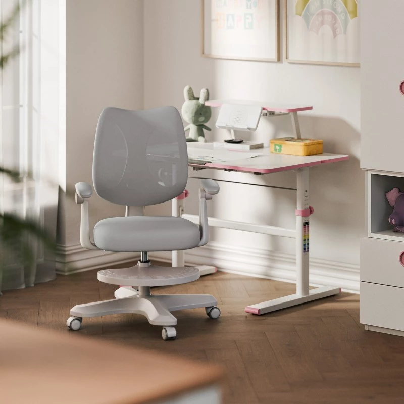 Kancelárska otočná stolička mark adler Junior 4.6 sivá — kompaktná ergonomická pracovná stolička