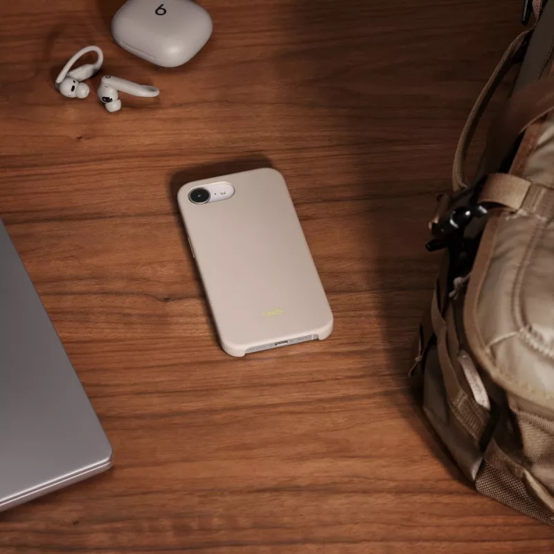Ochranné puzdro pre iPhone 17e od Apple s MagSafe, plast, pre 6,1