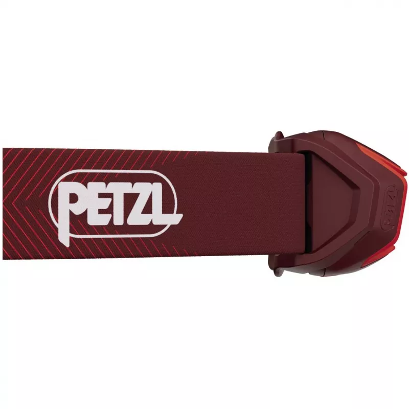 Petzl Actik Core čierna čelová lampa LED