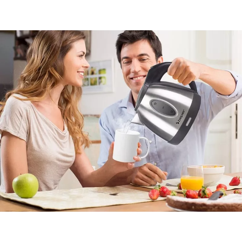 Rýchlovarná kanvica Beper P101BOL001 1,7L 2200W čierna