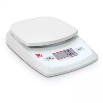 Kuchynská váha OHAUS Compass CR621 – elektronická prenosná, kapacita 0,62 kg, presnosť 0,1 g, LCD, tara, AA batéria/napájací zdroj