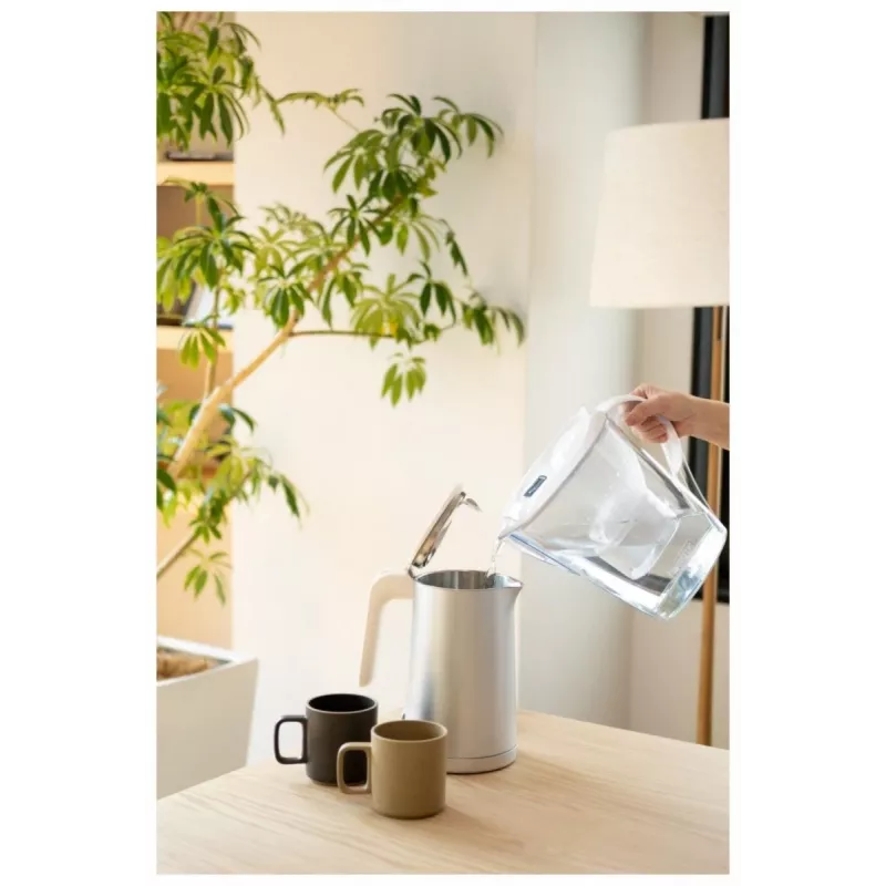 Brita Marella XL kanvica + 4 Maxtra náplne (biela)