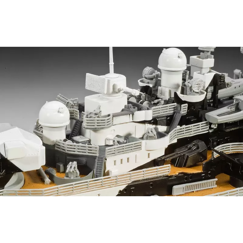 Plastový model lode REVELL Tirpitz mierka 1:350