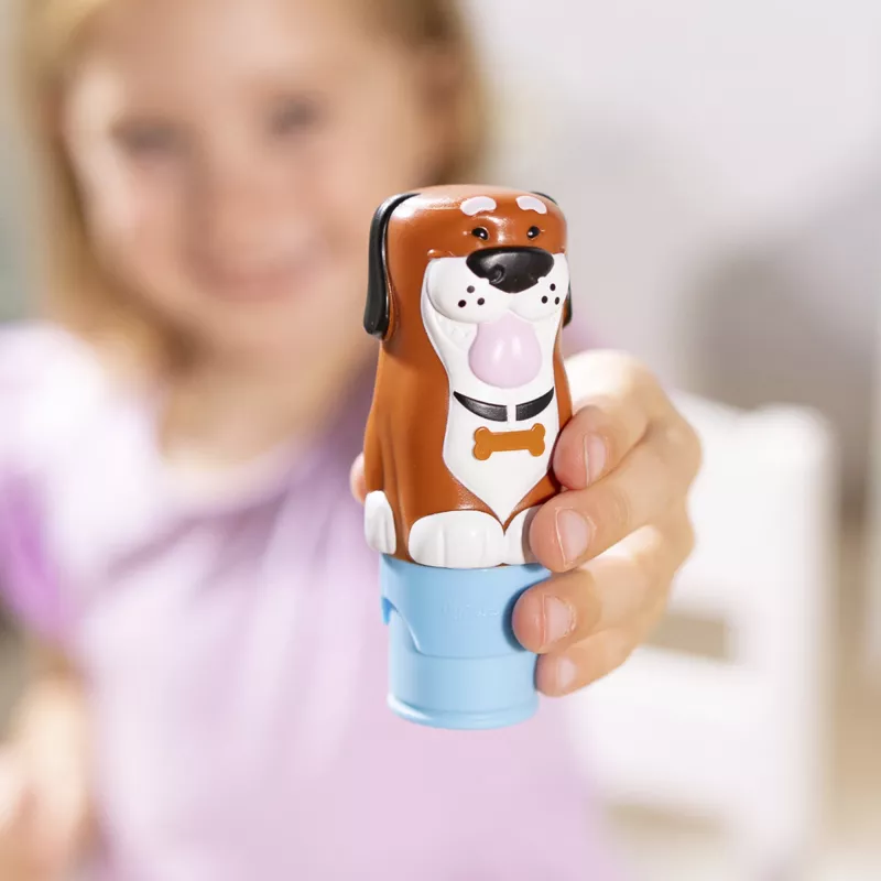 Aktivitný blok so samolepkami od Spinmaster — MAC STW StckrWowActivityPadStDog GML (blok s aktivitami so samolepkami)