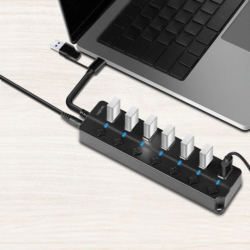 USB 3.2 Gen 1 hub, 7 portov s vypínačom, čierny