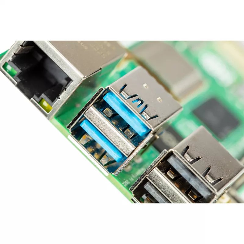 Jednodeskový počítač Raspberry Pi 5 vývojová doska — 2400 MHz Arm Cortex-A76, až do 16 GB LPDDR4x, MicroSD, USB 3.2, Wi‑Fi 5