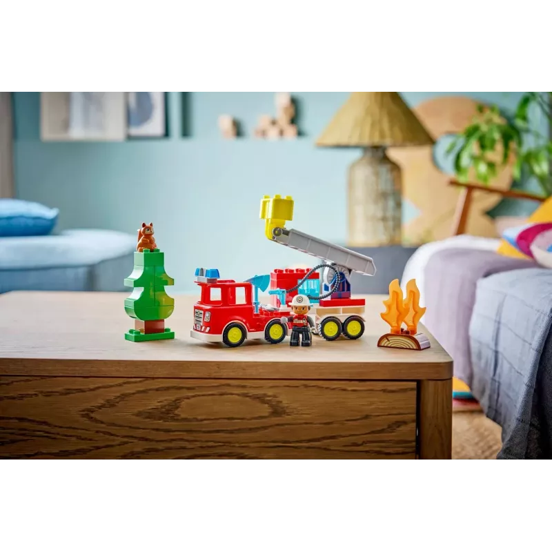 LEGO DUPLO 10473 Hasičské auto s hadicou a hasičom