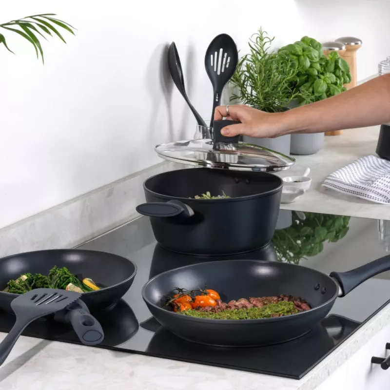 Hrniec Salter BW12270EU7 24 cm nerezová oceľ, vhodný na indukciu, okrúhly