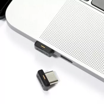 YubiKey Yubico 5C Nano FIPS bezpečnostný kľúč 2048-bit RSA