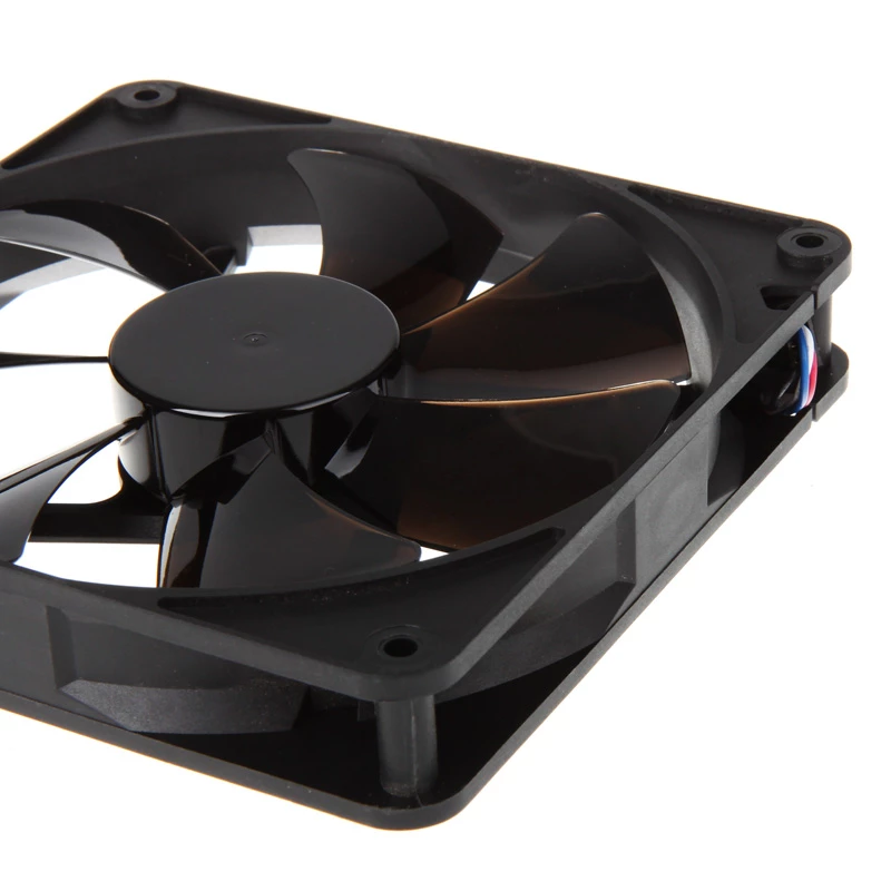 Noiseblocker NB-BlackSilent Pro 140mm ventilátor skrine - čierny