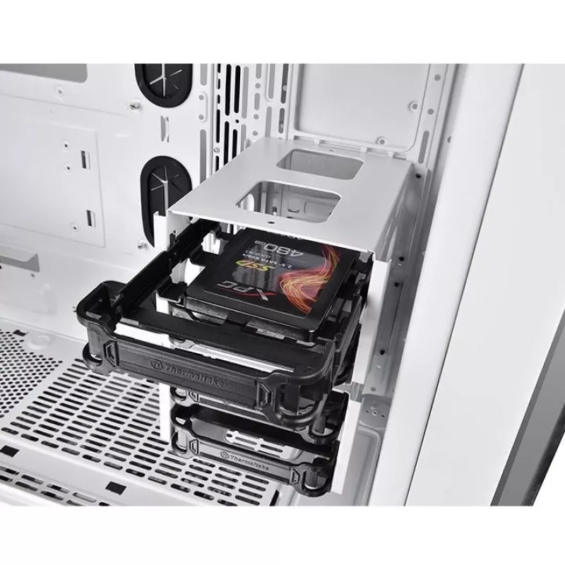 Skriňa View 71 Riing Tempered Glass E-ATX Full Tower - Snow Edition