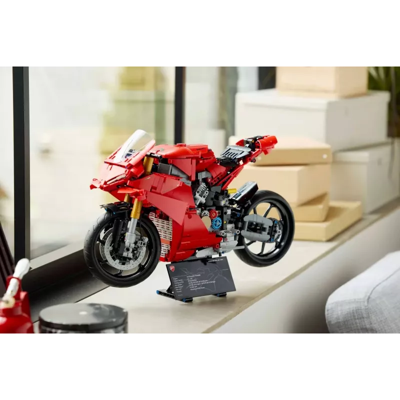LEGO TECHNIC 42202 Ducati Panigale V4 S motorka