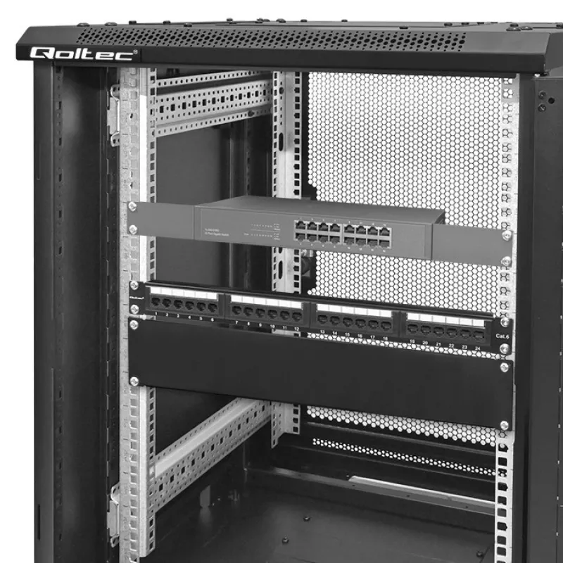 Qoltec 54512 19" rackový záslepný panel, 2U, oceľ