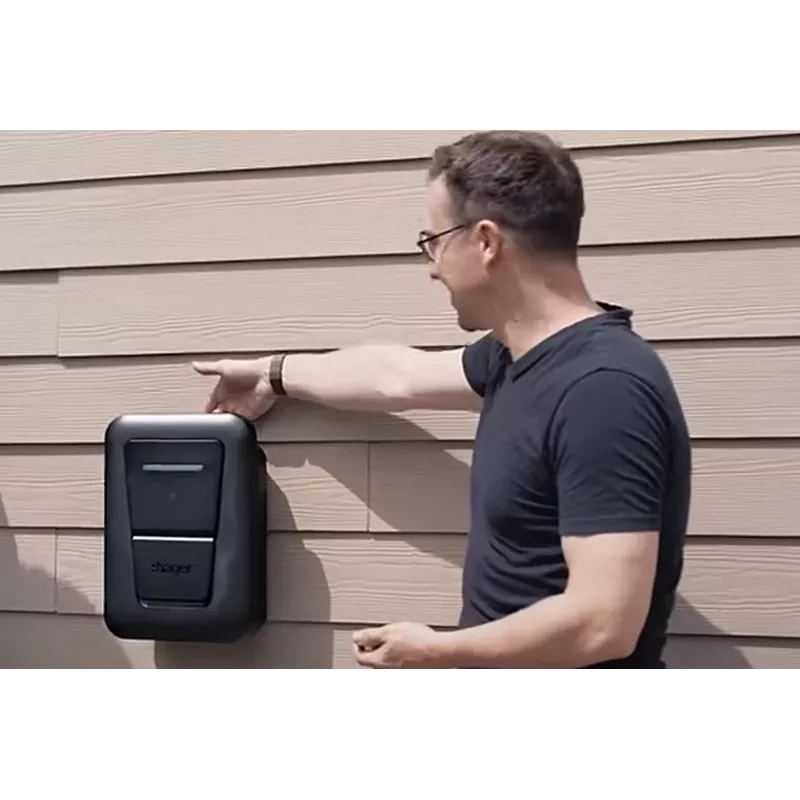 Nástenná nabíjacia stanica pre EV Hager witty one 11 kW 3-fázová s RFID, Bluetooth a 4,5 m káblom Type-2