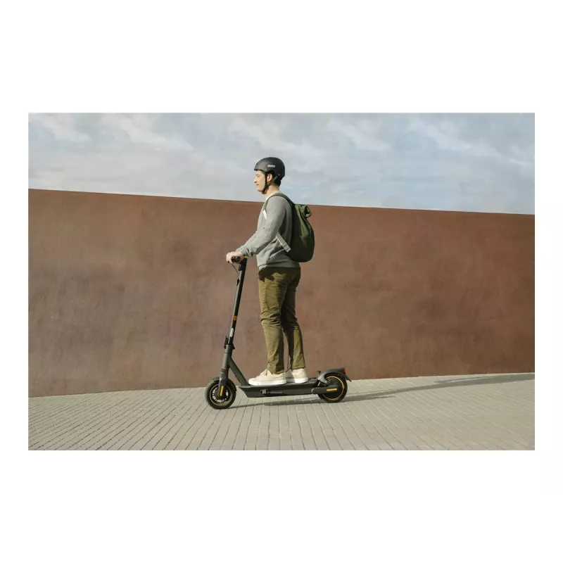Ninebot prilba Commuter | čierna
