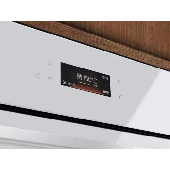 Vstavaná rúra Electrolux LOB8S38V — 70 l, energetická trieda A++, 220–240 V, čistenie parou, teleskopické výsuvy, LED displej