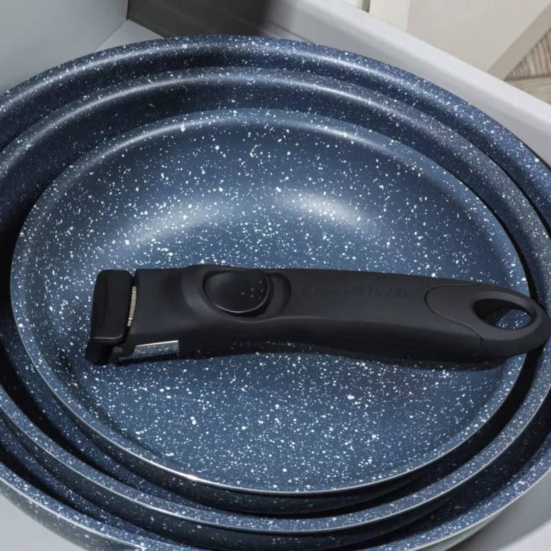 Rukoväť na panvicu Russell Hobbs RH03280EU7 Smart Clip – náhradná rukoväť na panvice a pokrievky