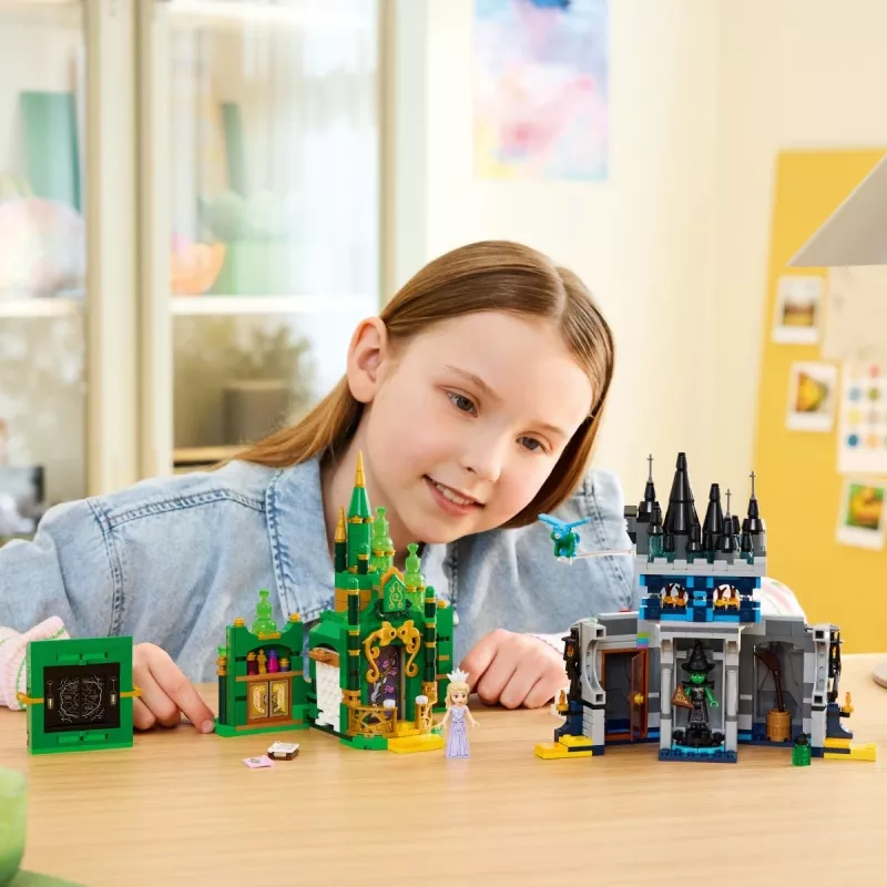 LEGO stavebnica Wicked 75689 — Smaragdové mesto a zámok Kiamo Ko hracia sada