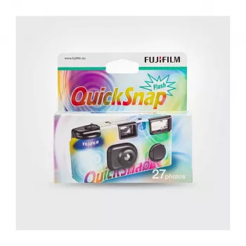 Jednorazový fotoaparát Fujifilm Quicksnap Flash – 135 mm (ohnisková vzdialenosť 32 mm), uzávierka 1/100 s, vstavaný blesk, čierna