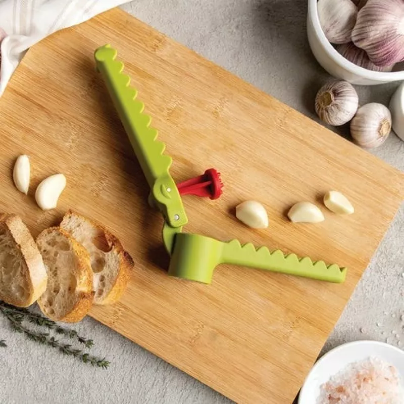 Ručný lis na cesnak Ototo Design Garligator zelená plast oceľ