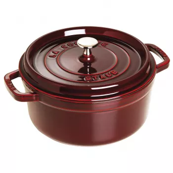 Okrúhly liatinový hrniec Staub 3,8 L granátovo červený – objem 3,8 L, smaltovaný vnútorný povrch