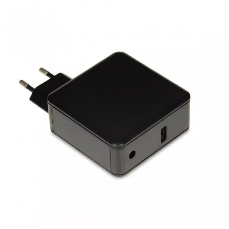 Napájací zdroj pre notebook IBOX IUZ65WA, AC/DC automaticky 100–240V → 18,5–20,5V, 65W, 1×USB, čierny