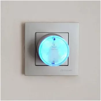Smart zásuvka Shelly Wave Plug S Z-Wave 800 čierna — inteligentná zásuvka Z-Wave 800, 230 V/12 A, 2500 W, meranie výkonu