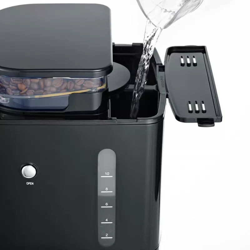Severin KA4810 1,37 L čierna