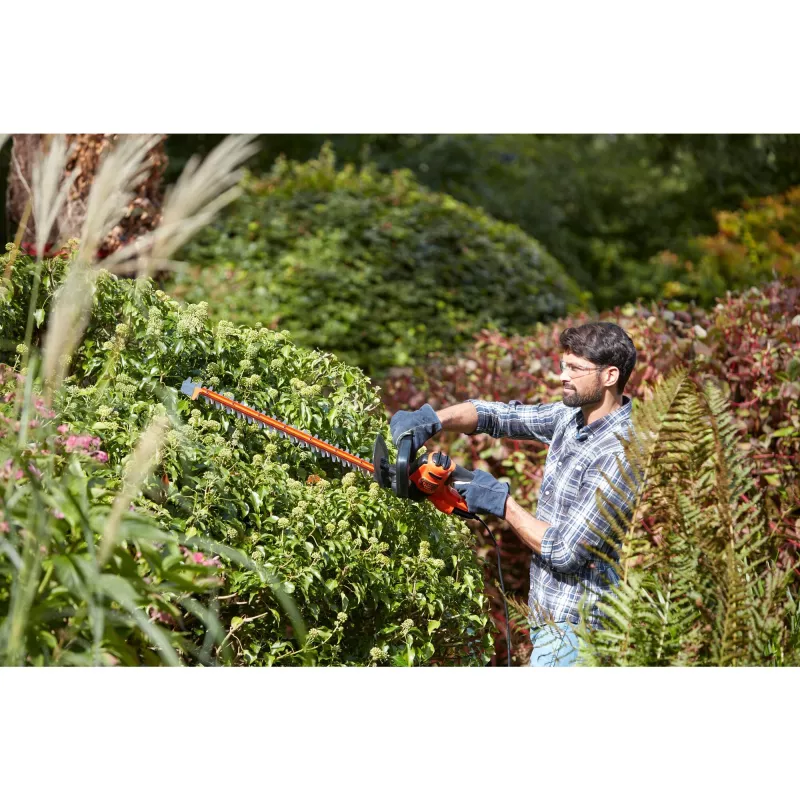 Nožnice na živý plot Black & Decker BEHTS451