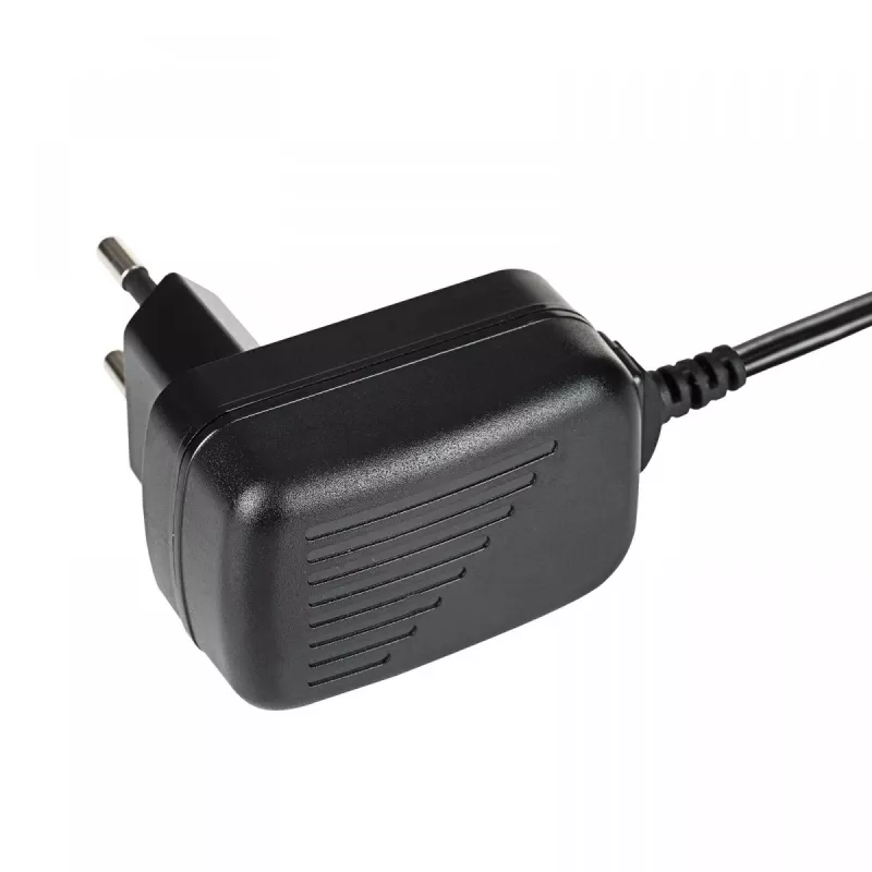 Akyga AK-TB-10 univerzálny napájací zdroj, 12 V, 1 A, 12 W, 5,5 x 2,1 mm, 1,4 m