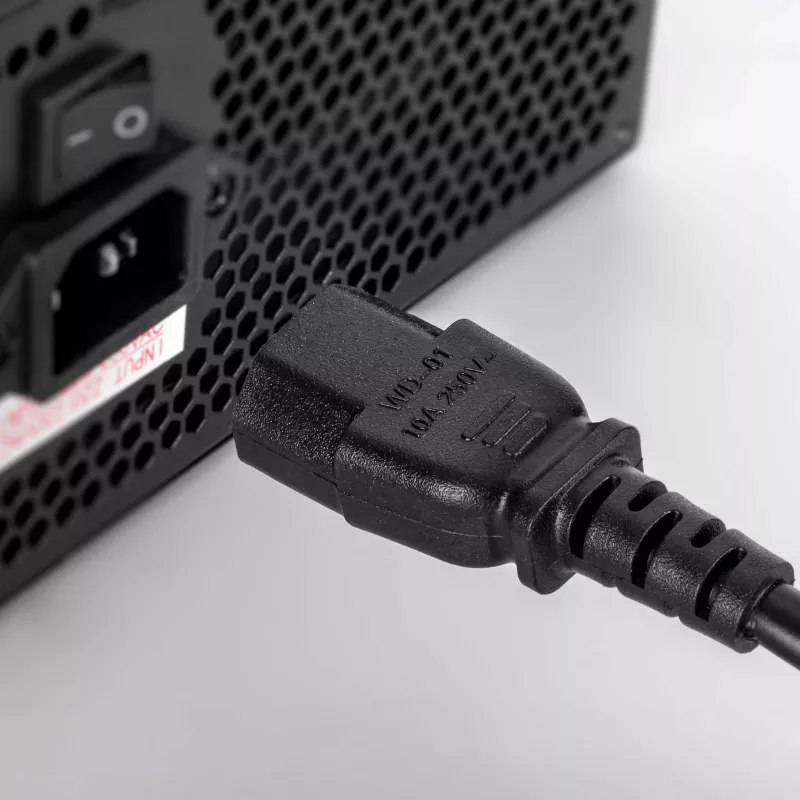 Akyga AK-PC-06A napájací kábel CEE 7/7 na IEC C13, 3 m, čierny
