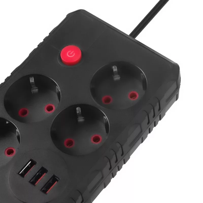 Predlžovacia zásuvka MACLEAN MCE393 B — 4 zásuvky, 3×USB, 110–240 V, 2500 W, 3 m kábel, čierna