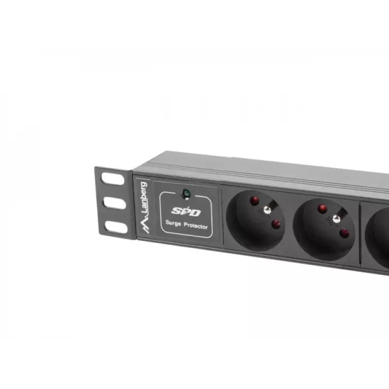 Predlžovacia zásuvka LANBERG PDU-03E-0200-BK — 1HE, 3x Type-E zásuvky, 220–250 V, 16 A, 2 m kábel, čierna
