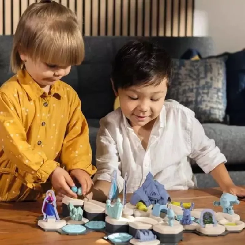 Guličková dráha Ravensburger GraviTrax Junior Starter-Set Frozen — Ravensburger 73385