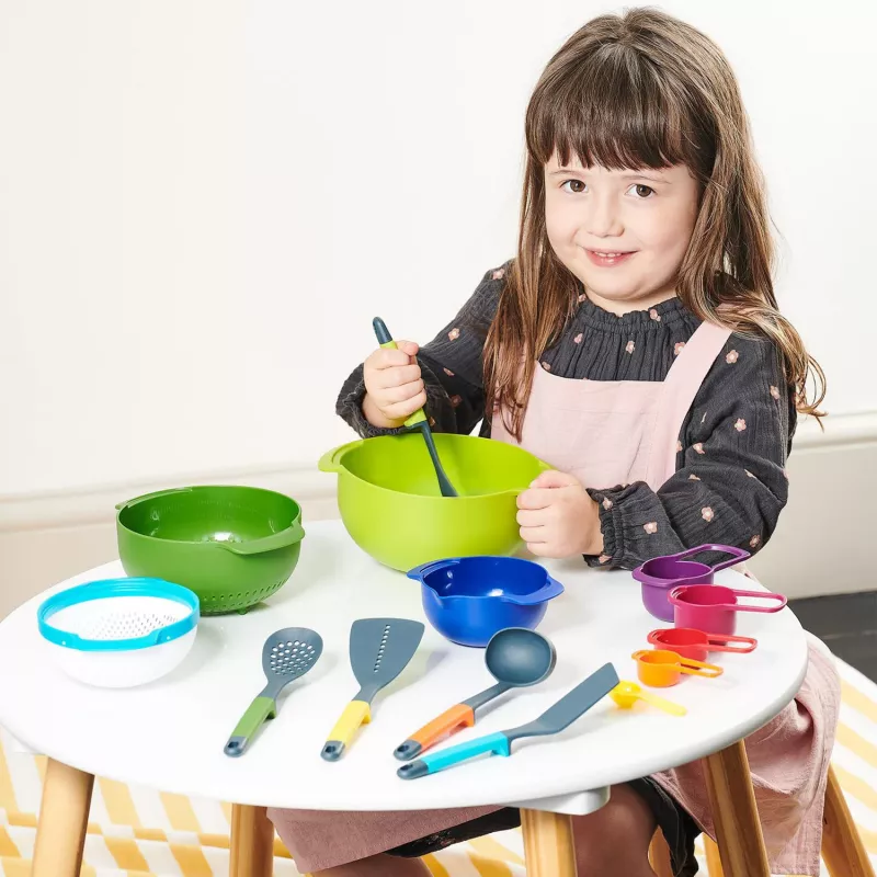 Joseph Joseph Kitchen Essentials Set, hracia kuchynka