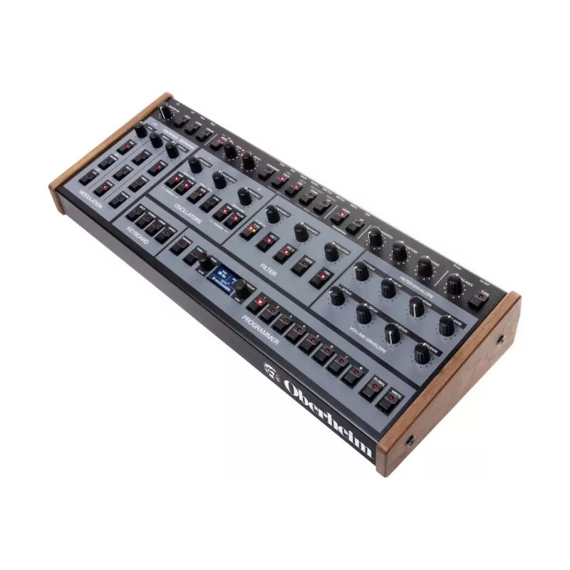 Oberheim OB-X8 stolný polyfónny analógový syntetizátor