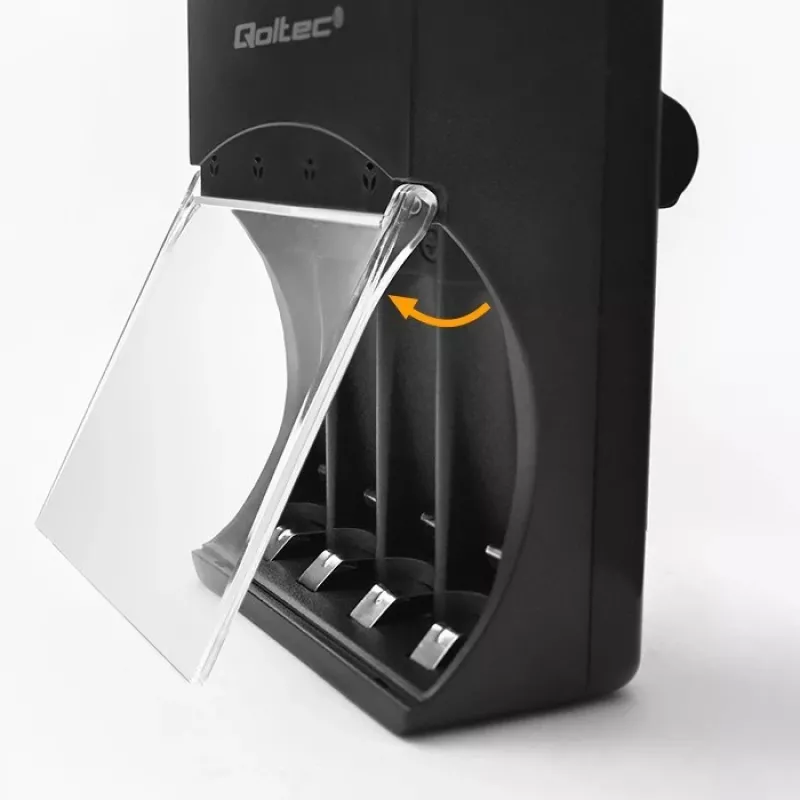 Nabíjačka batérií QOLTEC 50653 pre Ni-MH AAA (R03) a AA (R6) batérie, vstup 220–240 V, výstup 1,2 V