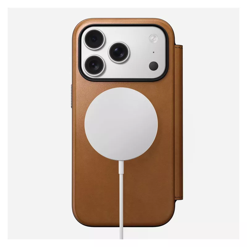 Folio puzdro Nomad Modern Leather Folio pre iPhone 17 Pro, koža + hliník, 6,3 palcov (16 cm), Tan, 3 priehradky na karty
