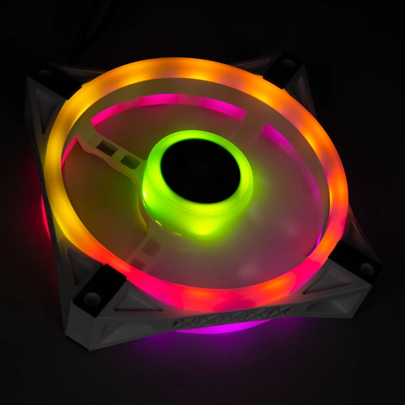 Corsair iCUE QL120 120mm ARGB skriňový ventilátor - biela