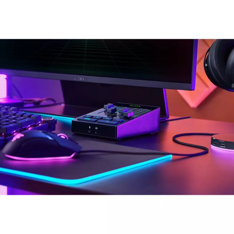 Razer digitálny mixpult 4-kanálový (RZ19-03860100-R3M1)