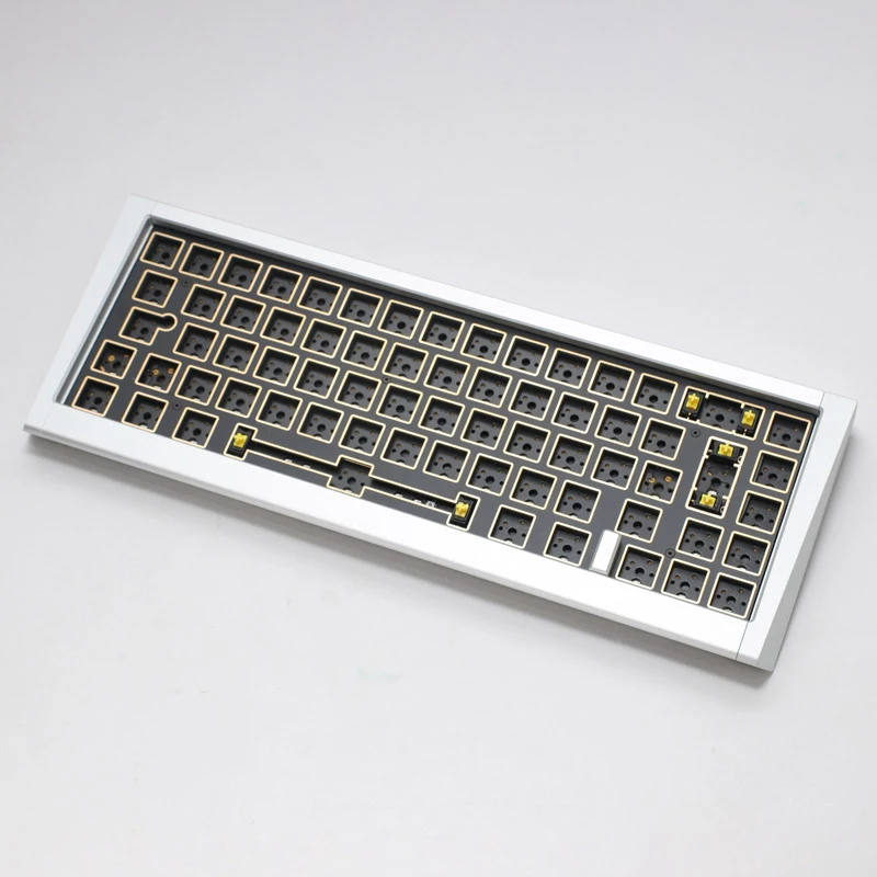 Ducky Outlaw 65 klávesnica univerzálna USB US-angličtina strieborná