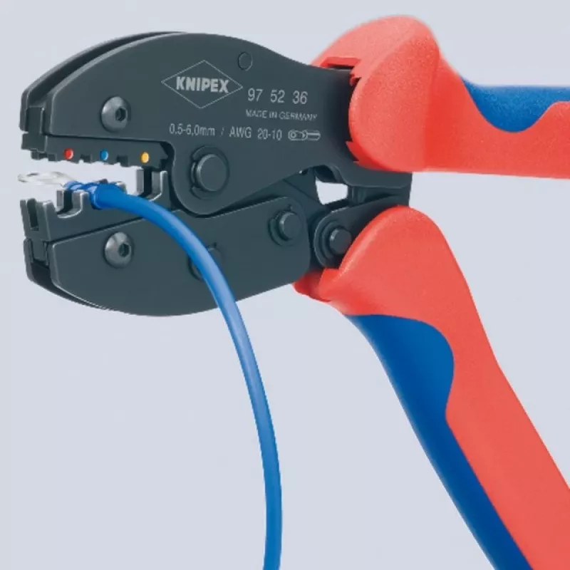 Krimpovacie kliešte Knipex PreciForce model 975236 SB — izolované rukoväte v čiernej, modrej a červenej