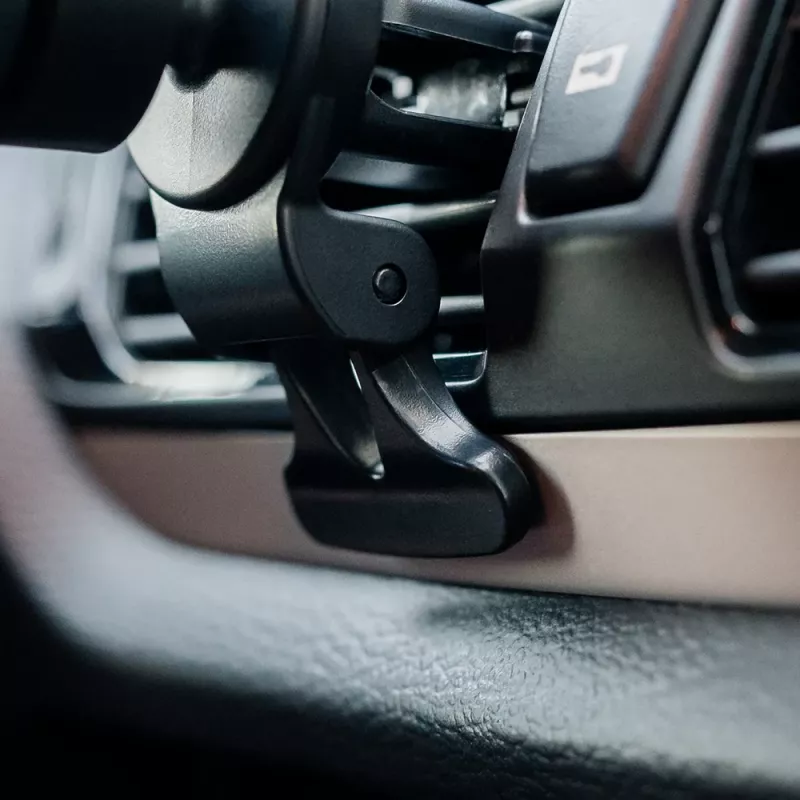 Bezdrôtová autonabíjačka Tellur TLL151431 kompatibilná s MagSafe 15W čierna pre smartfóny