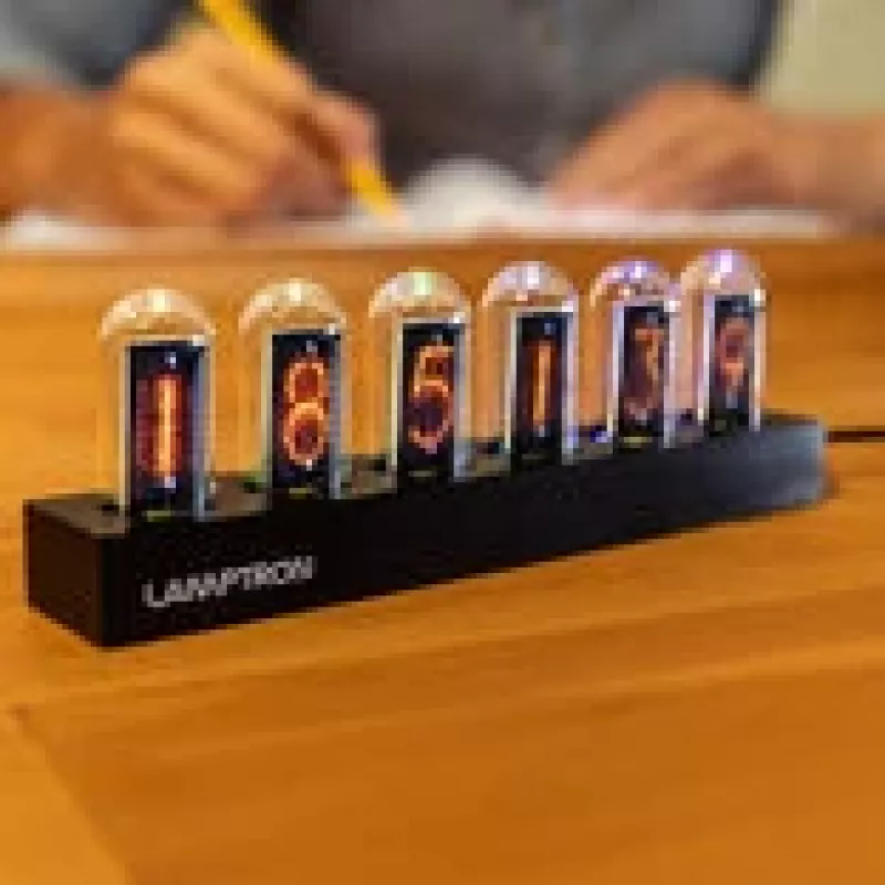 Stolové hodiny Lamptron DC601 IPS čierne — digitálne stolové hodiny s IPS displejom