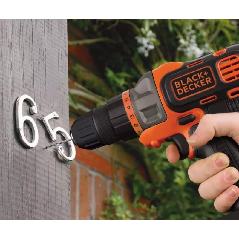 Black & Decker MT218KB vŕtačka 800 ot/min čierna, oranžová 1,46 kg