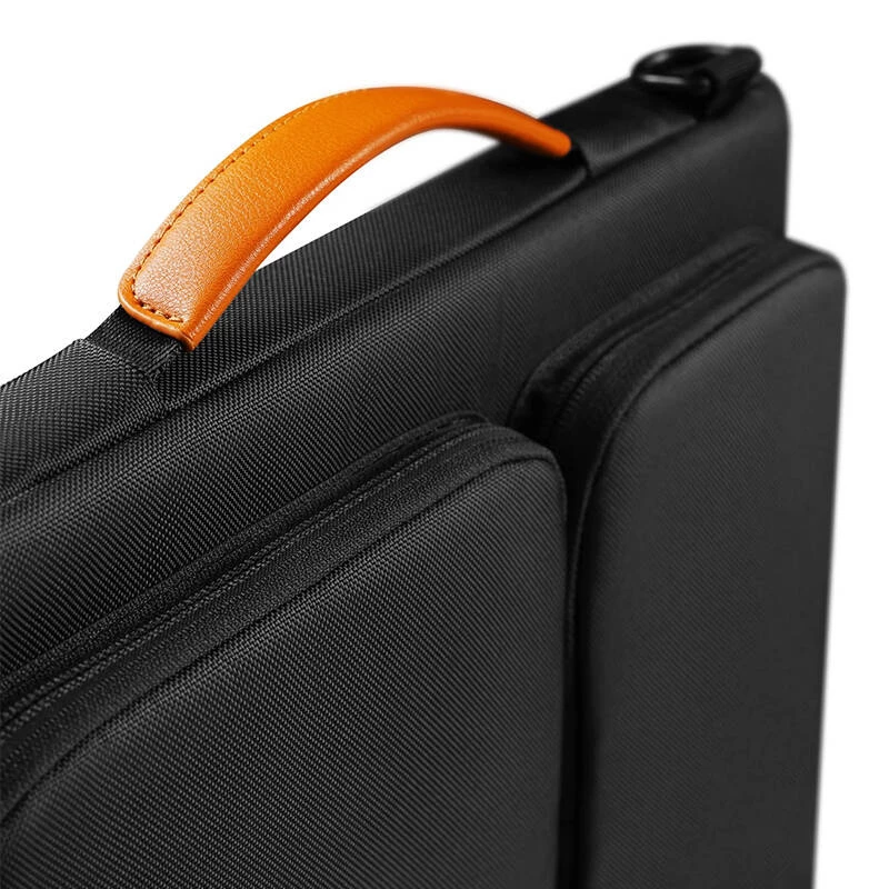 Taška na notebook Tomtoc Defender-A42 od Tomtoc (čierna) – kompaktné ochranné puzdro pre notebooky