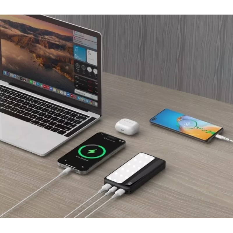 Powerbank P10 LCDPD 10 000 mAh LAMPE