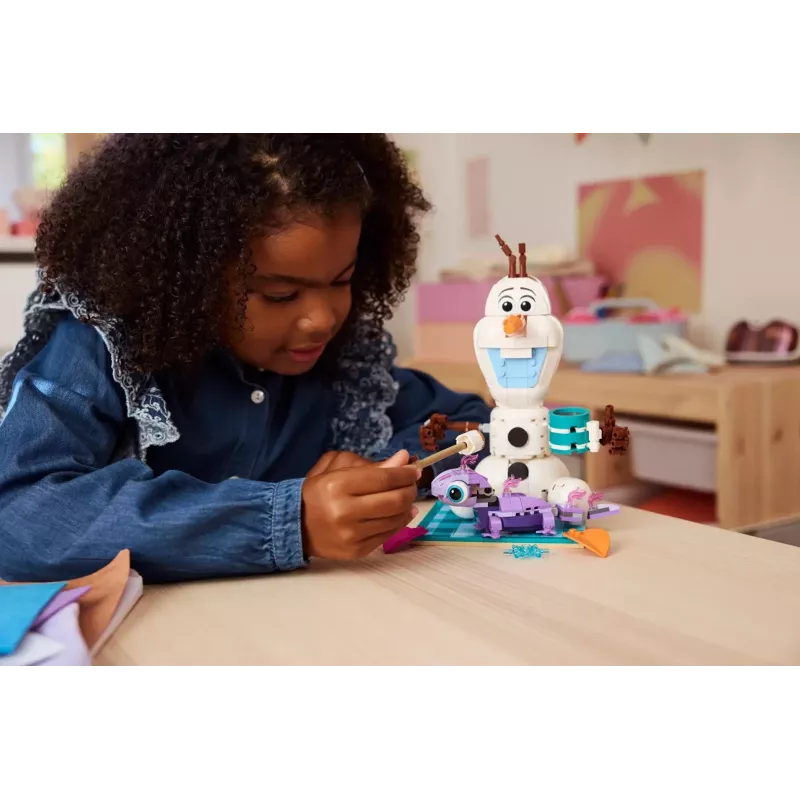 LEGO DISNEY 43287 Olaf a Bruni pikniková zábava