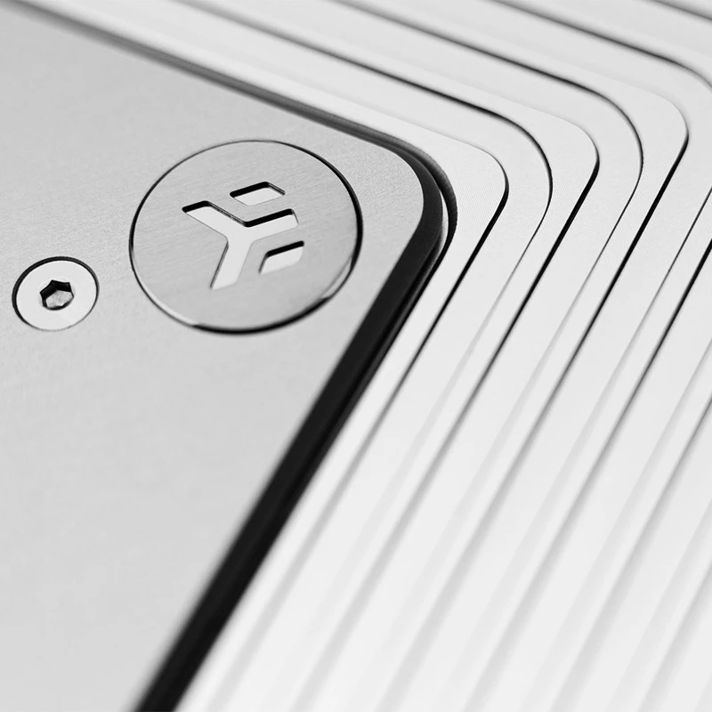 Backplate EK Water Blocks strieborná 1 kus — príslušenstvo pre chladiaci systém počítača