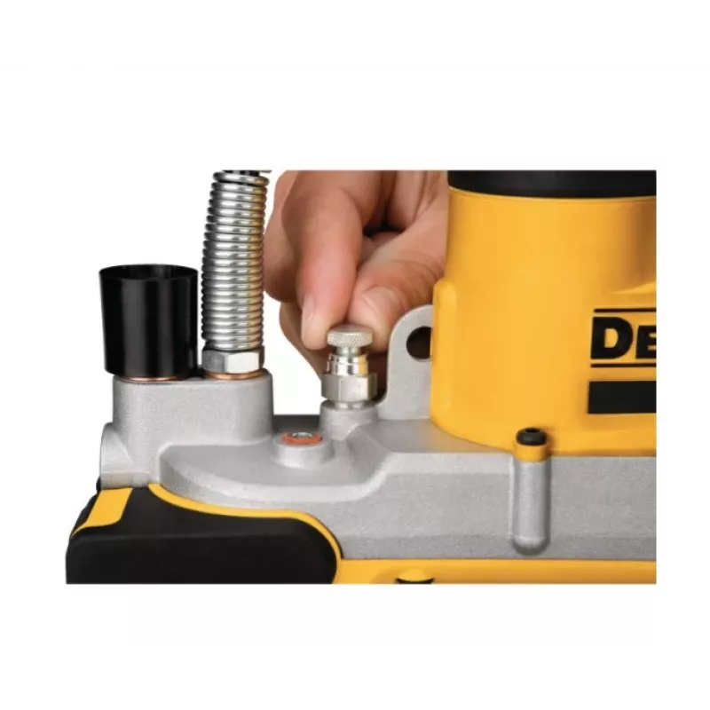 DeWALT DCGG571M1 elektrická mazacia pištoľ